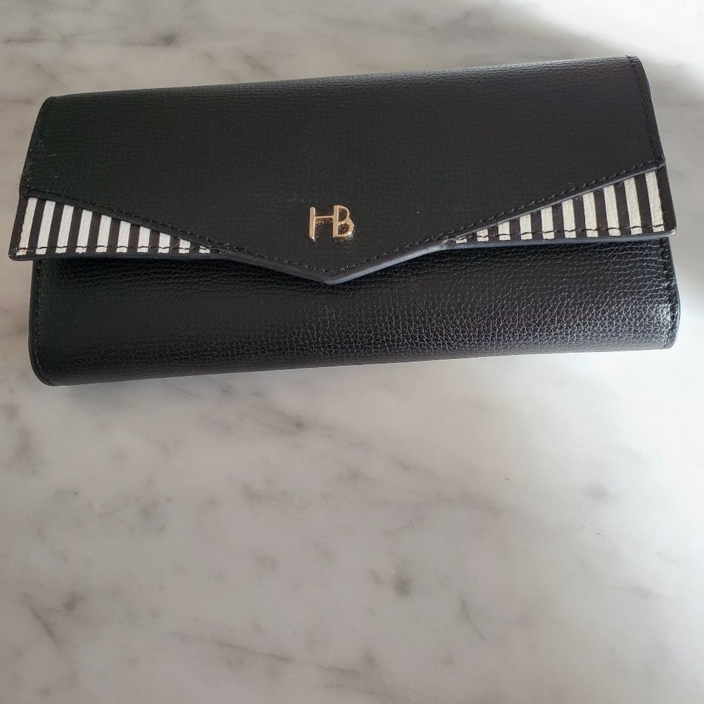 Henri Bendel Wallet, unused.